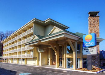 Comfort Inn & Suites At Dollywood Lane