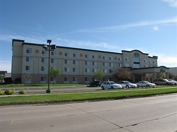 La Quinta Inn & Suites Omaha Airport Carter Lake