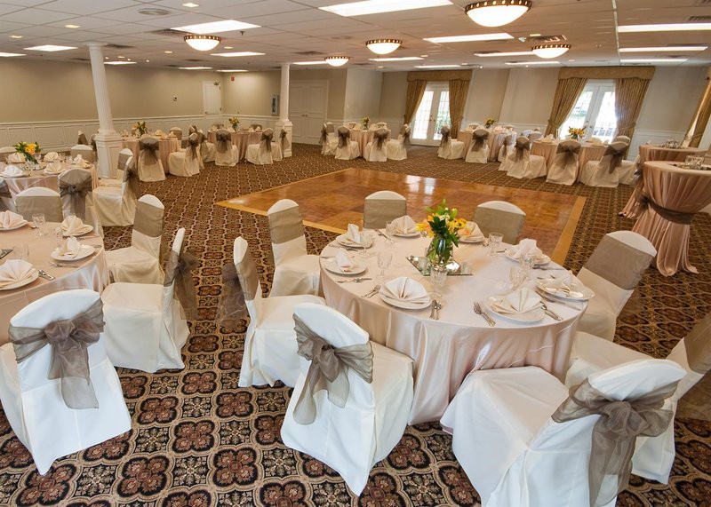 Cooper Hotel Conference Center & Spa