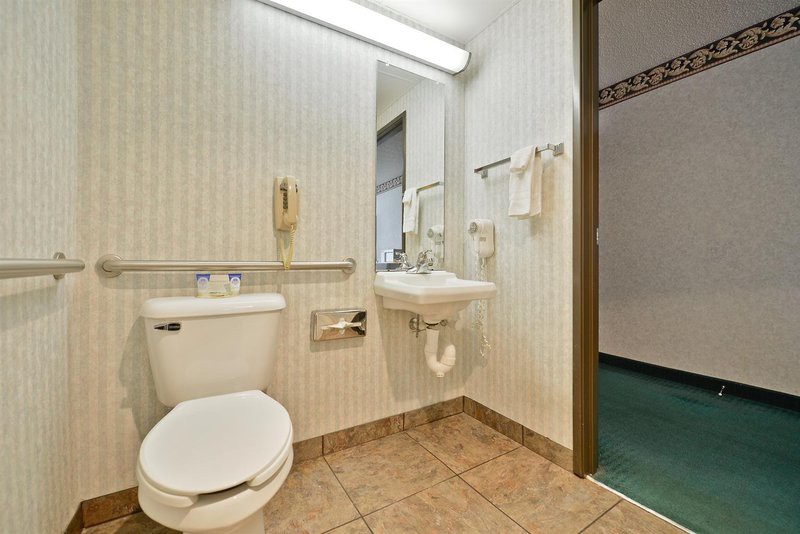 Americas Best Value Inn & Suites - Sunbury