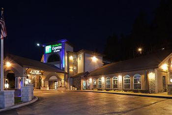 Holiday Inn Express & Suites Keystone