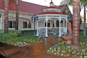 Dynasty Suites Redlands