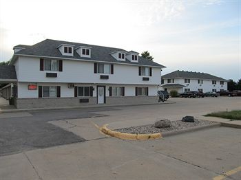 Sunset Inn and Suites