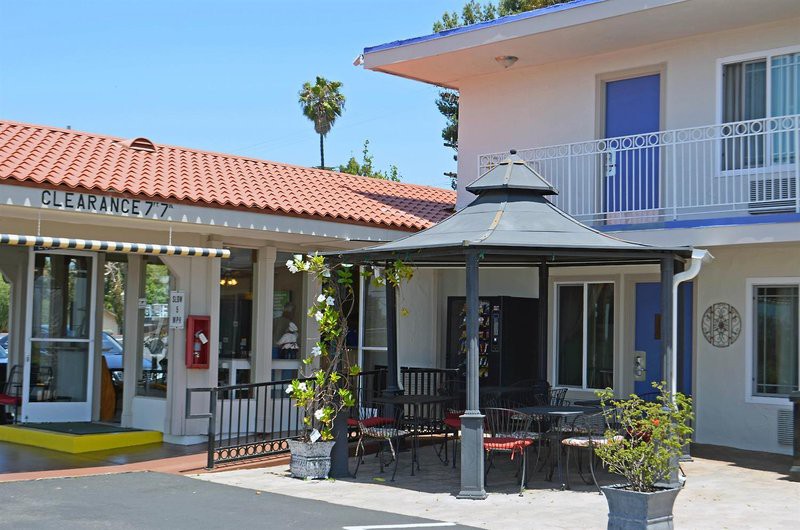 Motel 6 Vista