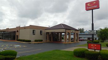 Econo Lodge Inn & Suites