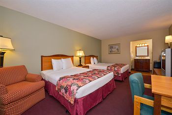Lamplighter Inn & Suites - North