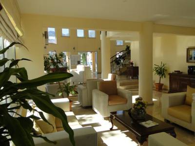 The Prince Inn Hotel & Villas