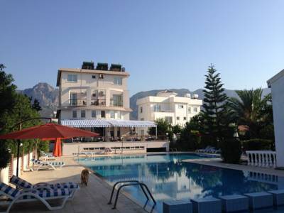 The Prince Inn Hotel & Villas