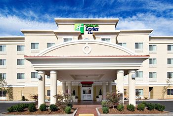 Holiday Inn Express & Suites Klamath
