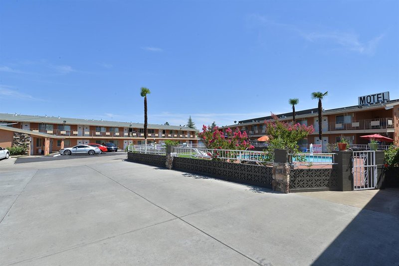 M Star Hotel Red Bluff