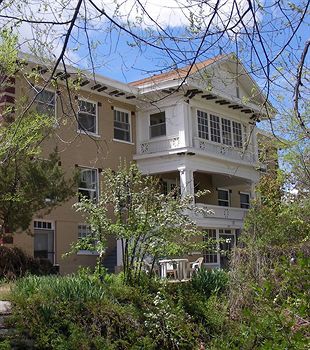 Riverside Hot Springs Inn & Spa