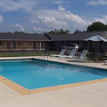 River Heights Motel