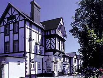 Rosemullion Hotel - Guest house