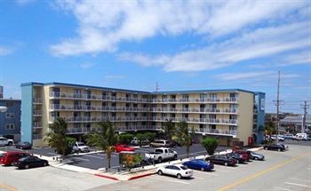 Coastal Palms Inn & Suites