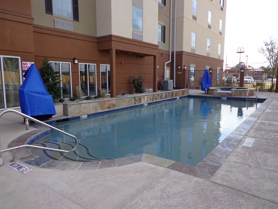 Holiday Inn Express Hotel & Suites Natchez South