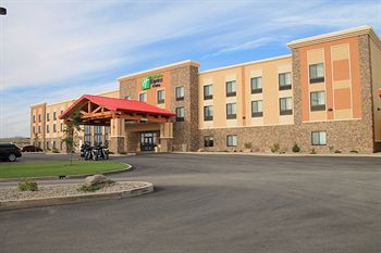 Glacier Peaks Hotel