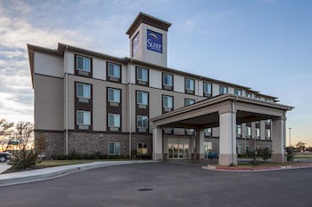 Sleep Inn & Suites