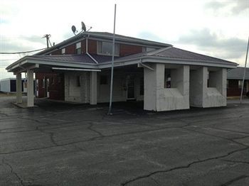 Americas Best Value Inn & Suites - East Toledo/Millbury