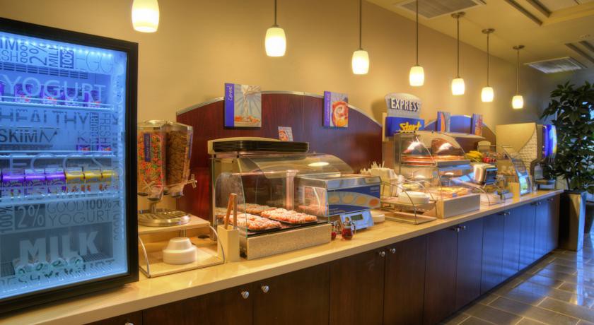 Holiday Inn Express Hotel & Suites Phoenix North Scottsdale