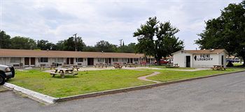 Andrews Motor Inn