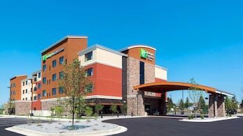 Holiday Inn Express Hotel & Suites Butte