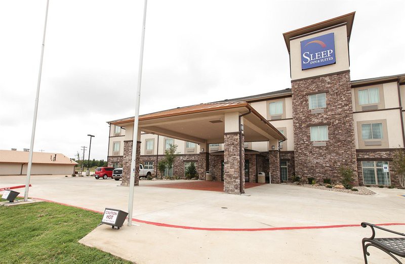 Sleep Inn & Suites Hennessey