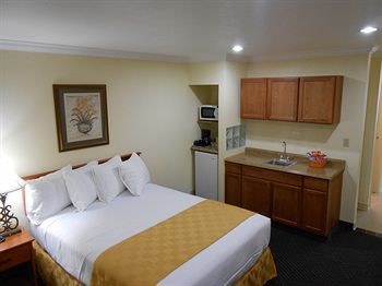 Best Host Inn