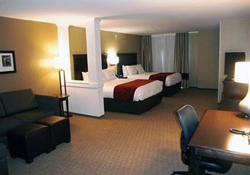 Comfort Suites Marietta-Parkersburg