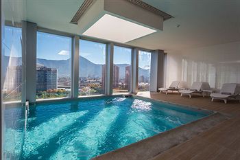 Plaza el Bosque Nueva Las Condes