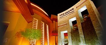 Vee Quiva Hotel & Casino
