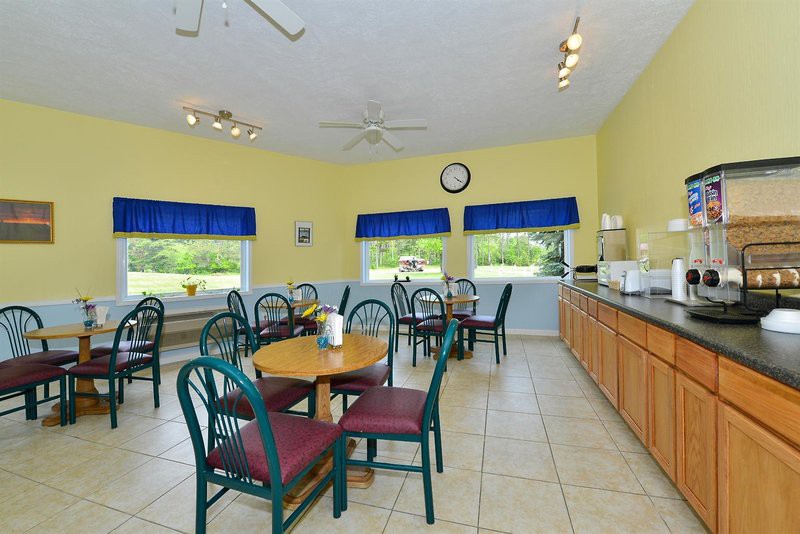 Rodeway Inn - Ludington