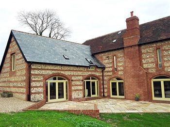 Lodge Farmhouse Bed & Breakfast