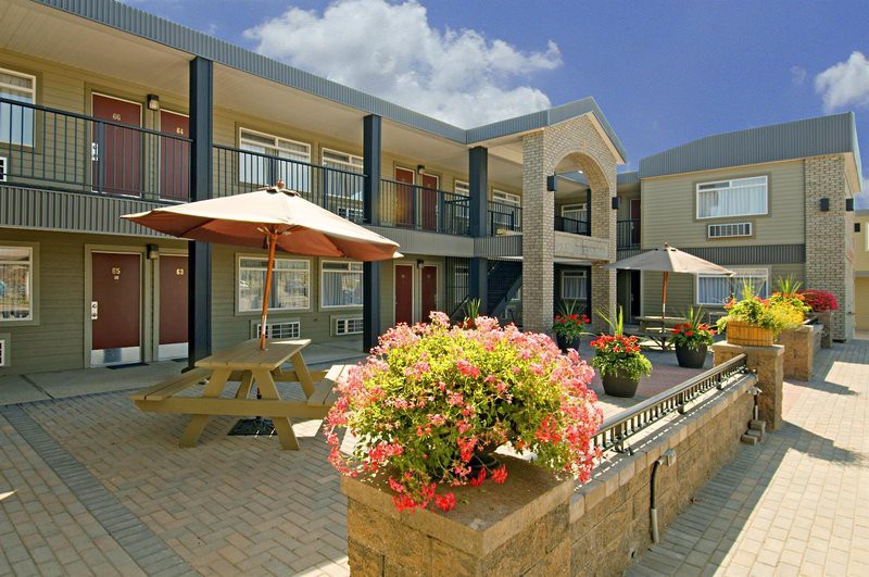 Canadas Best Value Inn