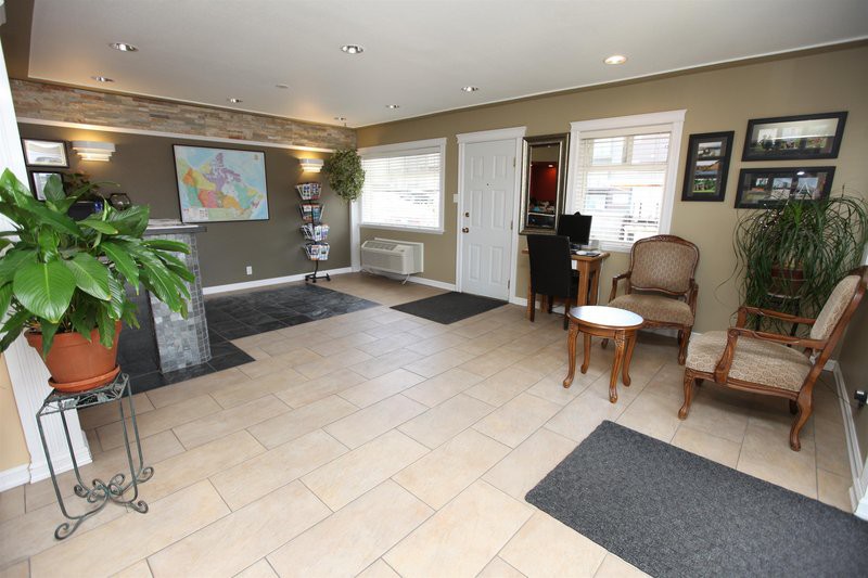 Canadas Best Value Inn