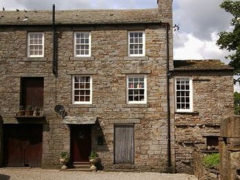 Riverside Bed & Breakfast