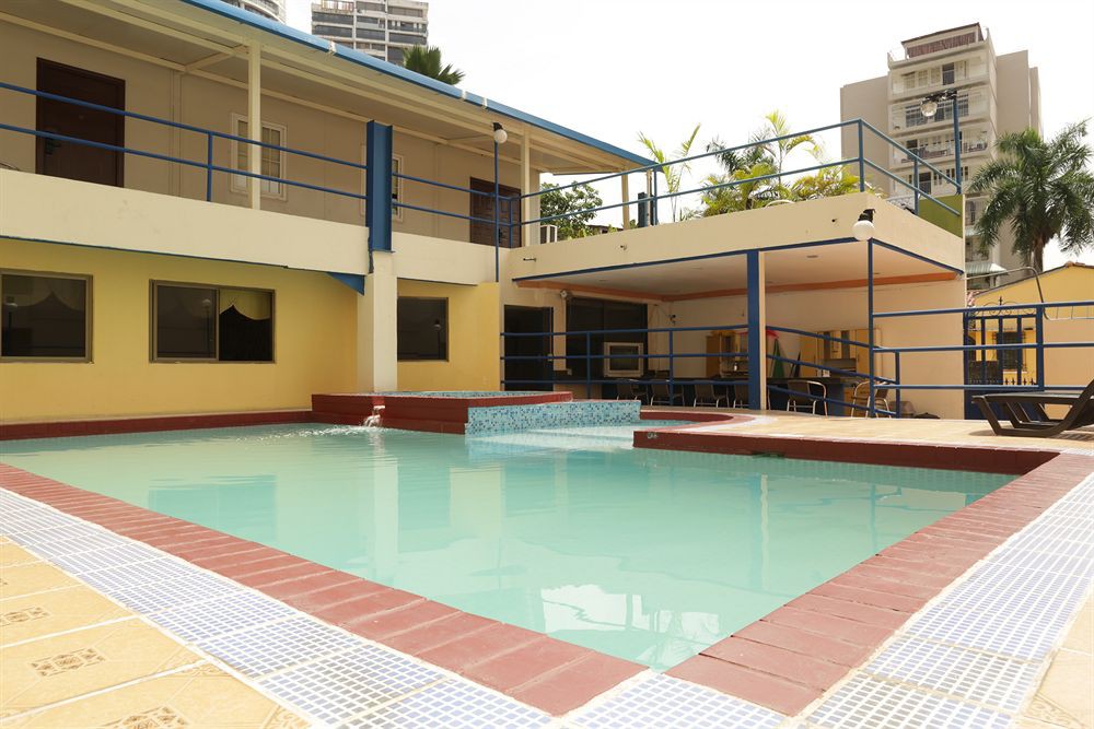 Hotel La Cresta Inn
