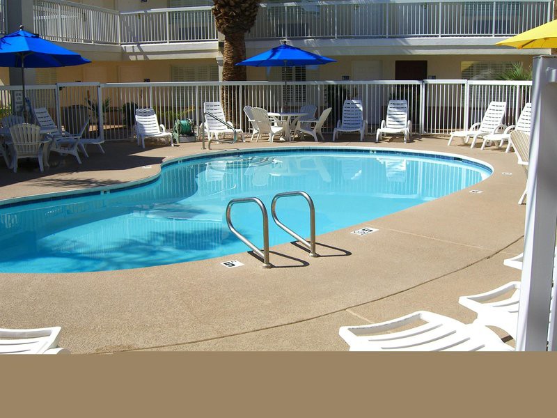 Red Lion Inn & Suites Phoenix-Tempe