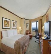 HILTON MINNEAPOLIS MALL OF AMERICA