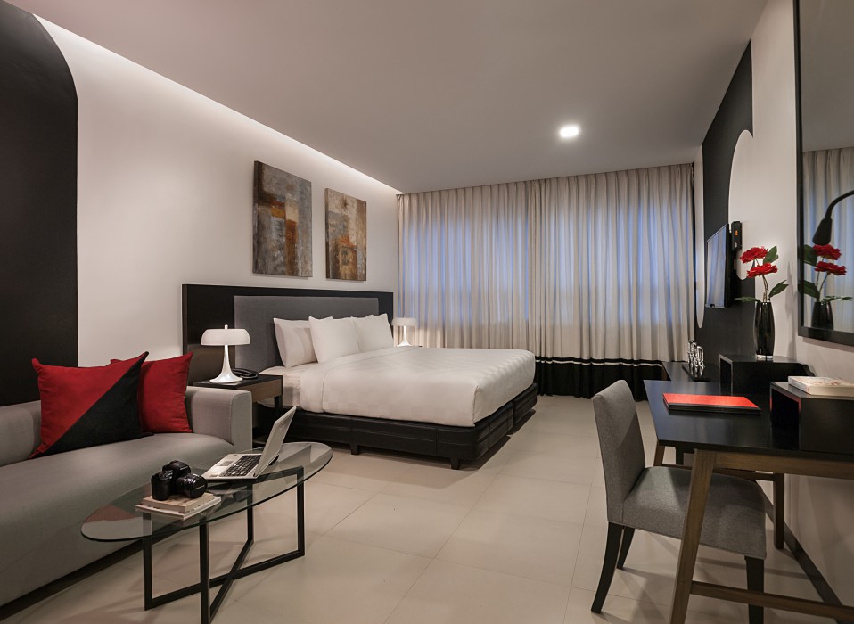 Summit Hotel Magnolia