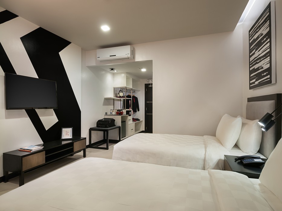 Summit Hotel Magnolia
