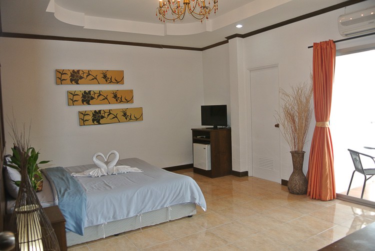 Arya Boutique Room
