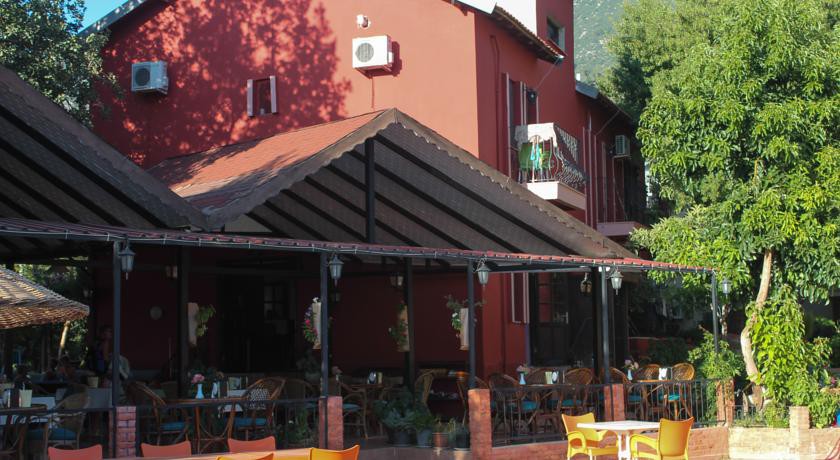 TUNACAN HOTEL