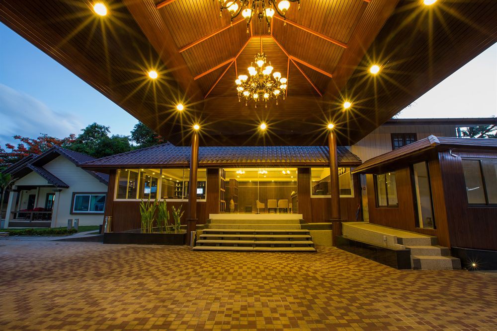 Royal Beach Boutique Resort & Spa