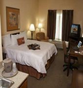 Hampton Inn & Suites Denton
