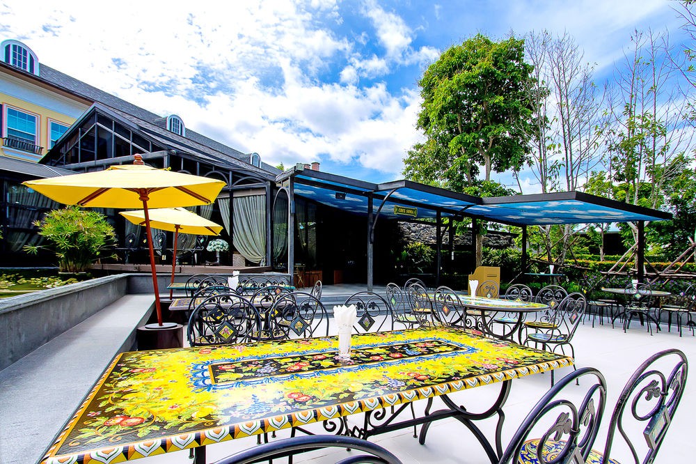 Rancho Charnvee Resort Country Club