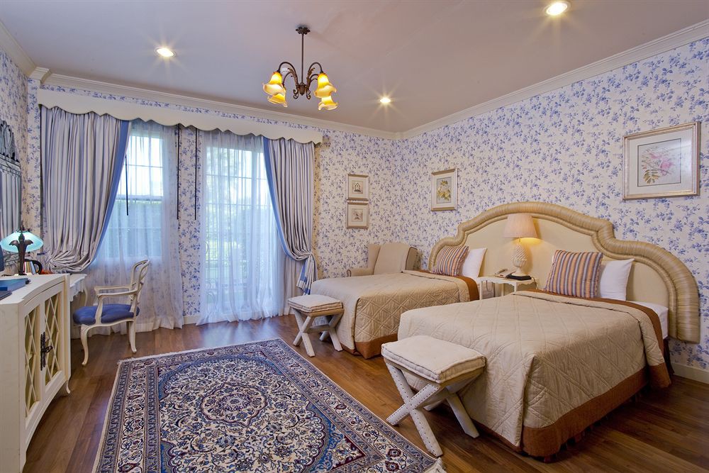 Rancho Charnvee Resort Country Club