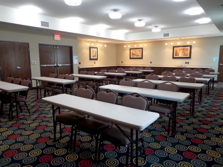 Holiday Inn Express & Suites Lubbock South