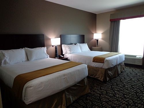 Holiday Inn Express & Suites Lubbock South