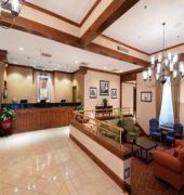 DoubleTree By Hilton Grand Rapids Airport