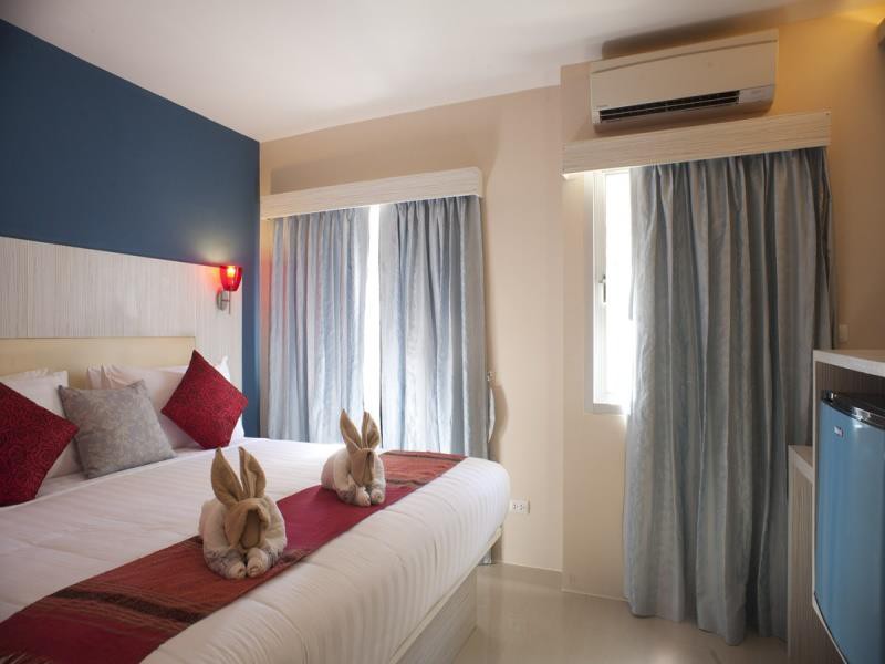 Promratchada Residence & Spa